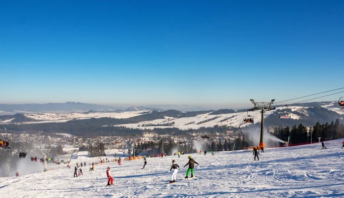 W tych miejscach jest śnieg. Gdzie można pojechać na narty?