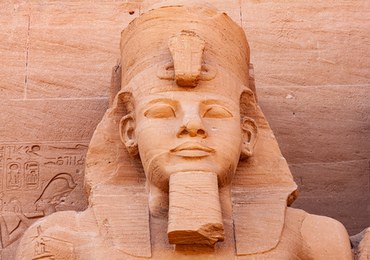 Mieli dźwig i chcieli ukraść 10-tonowy posąg faraona. Złodzieje zatrzymani
