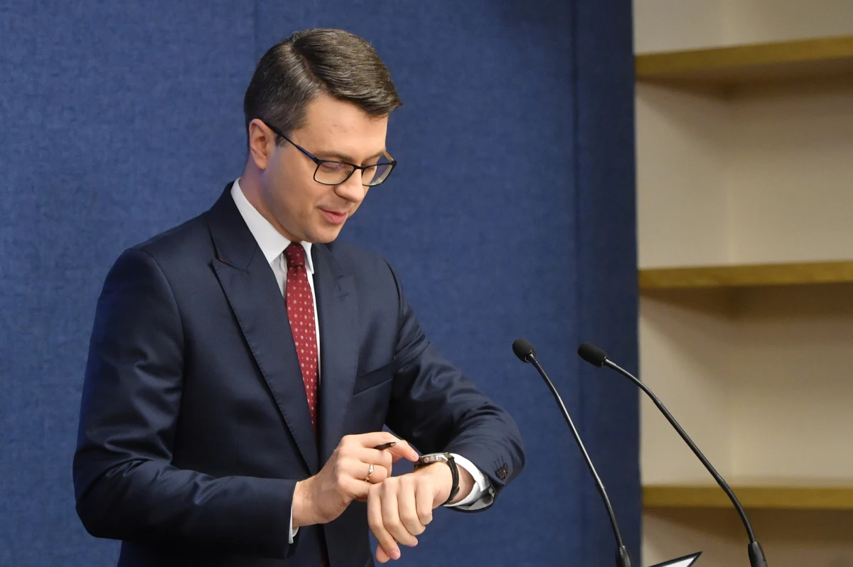 Rząd liczy, że sejmowe prace nad ustawą o Sądzie Najwyższym nie będą trwały zbyt długo, a do projektu zostaną najpewniej wniesione zmiany. Z miesięcznym opóźnieniem posłowie rozpoczną dziś dyskusje nad przepisami, które mają odblokować środki z Funduszu Odbudowy. Dla ustawy nadal nie ma jednak większości.