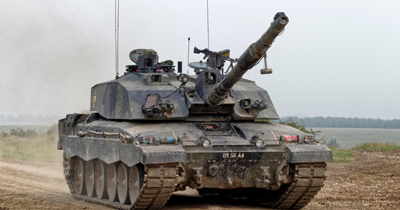 Brytyjski rząd planuje przekazać Ukrainie czołgi - poinformował w środę rzecznik Downing Street Alex Wild. Tamtejsze media nieoficjalnie donoszą, że chodzi o około 10 czołgów Challenger 2. Kijów od dawna o to zabiegał, by wzmocnić siły odpierające rosyjską agresję.