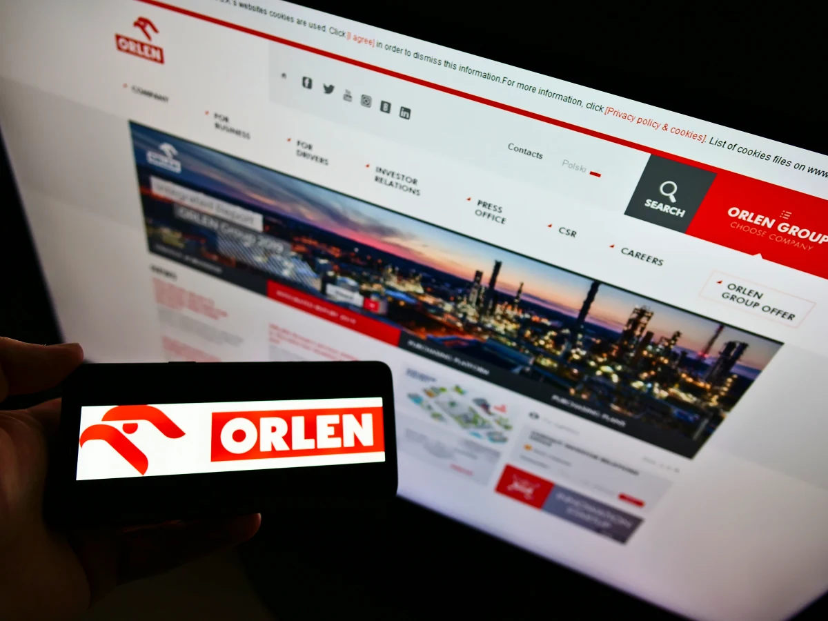 54,6 proc. respondentów United Surveys podzieliło opinię, że fuzja Lotosu i Orlenu oznacza bardziej stabilne ceny paliw w Polsce. Połączenie obu koncernów ma więcej zwolenników wśród wyborców PiS niż opozycji - wynika z badania.