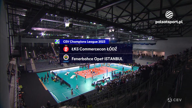 Skrót meczu fazy grupowej Ligi Mistrzyń: ŁKS Commercecon Łódź - Fenerbahce Opet Stambuł 3:1 (25:21, 22:25, 25:16, 25:19).

