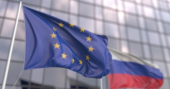 W Brukseli przyspieszają prace nad 10. pakietem sankcji wobec Rosji. Nowe unijne restrykcje mają objąć też Białoruś. Według informacji PAP członkowskie chcą przyjąć nowy pakiet przed zaplanowanym na początek lutego szczytem UE-Ukraina w Kijowie. Hamulcowym znów mogą być Węgry.