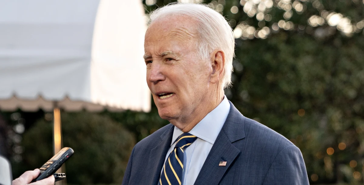 Prezydent Stanów Zjednoczonych Joe Biden potwierdził, że w środę w garażu jego domu w Wilmington znaleziono drugą partię niejawnych dokumentów. Zadeklarował współpracę z prokuraturą. 