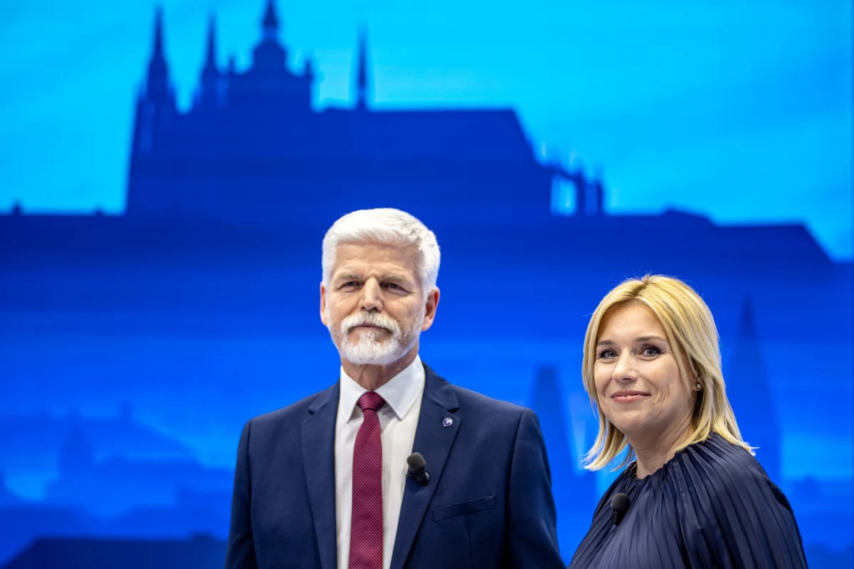 Z udziałem byłego premiera i lidera opozycyjnego ruchu Ano, Andreja Babisza, który dotąd odmawiał udziału w przedwyborczych debatach, w prywatnej telewizji Nova dyskutowało w czwartek wieczorem troje kandydatów mających według sondaży największe szanse na wejście do drugiej tury wyborów prezydenckich w Czechach.