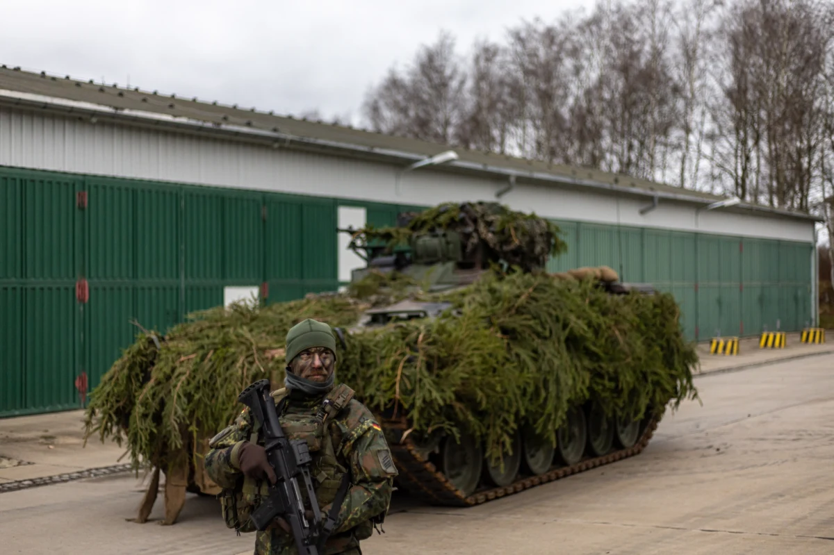 "Na skutek inwazji Rosji na nasz kraj jesteśmy już de facto członkiem NATO, a w najbliższym czasie staniemy się nim de iure" - powiedział minister Ukrainy Ołeksij Reznikow w wywiadzie opublikowanym w piątek przez BBC.