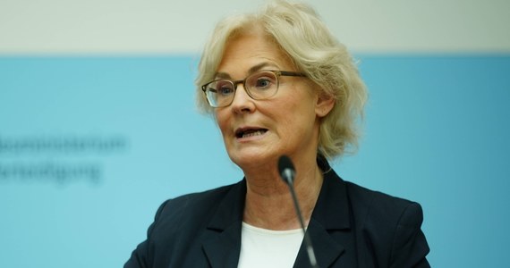 ​Niemiecka minister obrony Christine Lambrecht planuje podać się do dymisji - informuje gazeta "Bild", powołując się na kilka źródeł. Dziennikarze podkreślają, że rezygnacja Lambrecht to jej osobista decyzja.