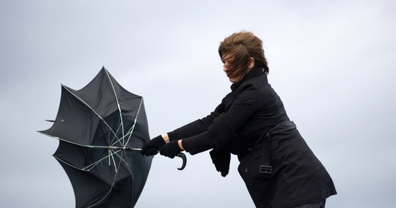 ​Instytut Meteorologii i Gospodarki Wodnej - Państwowy Instytut Badawczy wydał ostrzeżenie pierwszego stopnia przed silnym wiatrem dla siedmiu powiatów województwa zachodniopomorskiego.