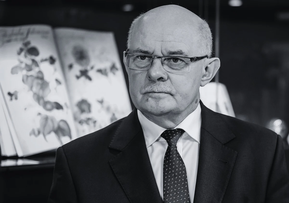 ​W wieku 68 lat zmarł prof. Przemysław Jałowiecki, uznany specjalista w dziedzinie anestezjologii i intensywnej terapii i medycyny ratunkowej - poinformował w niedzielę Śląski Uniwersytet Medyczny w Katowicach. Profesor przez osiem lat był rektorem tej uczelni.