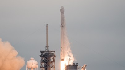 SpaceX wystrzelił rakietę Falcon Heavy. Z wojskowymi systemami satelitarnymi