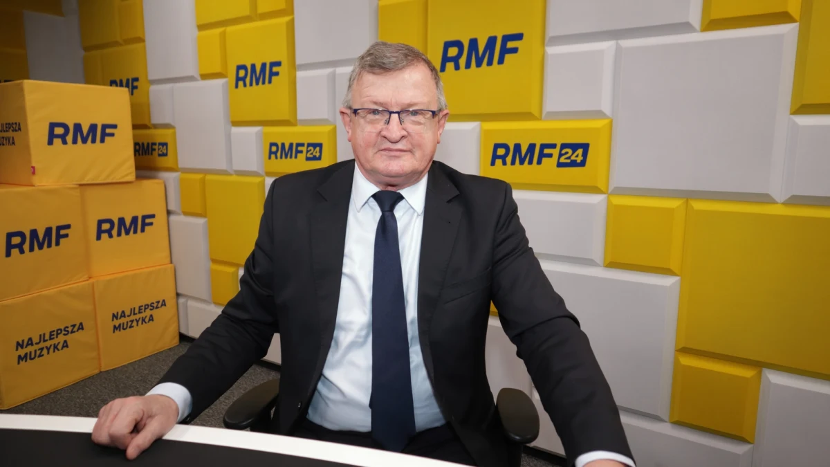 "Nie jestem dumny ze swojego głosowania w sprawie zmian w ustawie o Sądzie Najwyższym. Głosowałem (tak – przyp. red.) dlatego, że jestem członkiem Solidarnej Polski. Proszę mnie dobrze zrozumieć, od początku w sprawie, o której tutaj mówimy, mamy konsekwentne stanowisko. Ono budzi kontrowersje, daje podstawy do pytań, do dociekań" – mówił w Porannej rozmowie w RMF FM poseł klubu PiS Tadeusz Cymański z Solidarnej Polski.