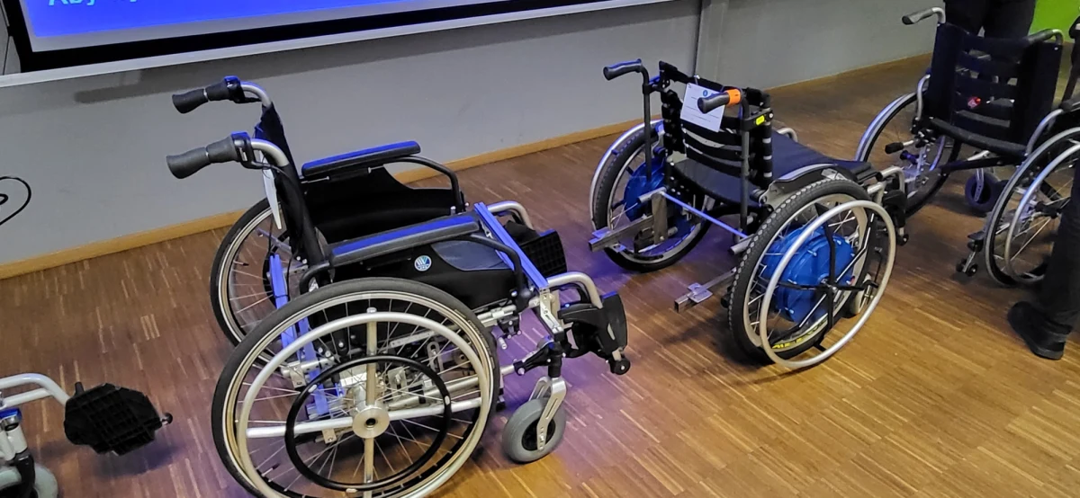 Inżynierski tunning przeprowadzono na Politechnice Poznańskiej. Nie chodzi jednak o wyścigowe bolidy czy rakiety, tylko o wózki inwalidzkie. Powstały tam cztery prototypy nowoczesnych wózków. Wszystkie są napędzane siłą rąk, ale mają pewne usprawnienia. To między innymi blokady cofania czy przerzutki.