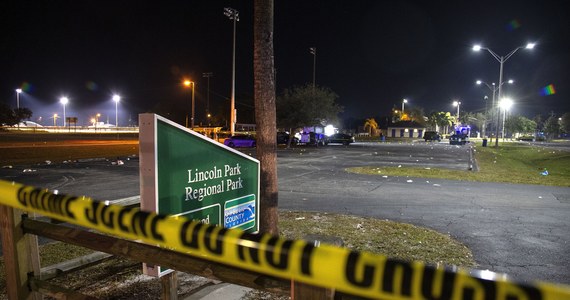 Osiem osób zostało rannych w masowej strzelaninie w mieście Fort Pierce w amerykańskiej Florydzie - poinformowała lokalna policja. Do zdarzenia doszło podczas dzielnicowego festynu z okazji Dnia Martina Luthera Kinga, na którym bawiło się ponad tysiąc ludzi.