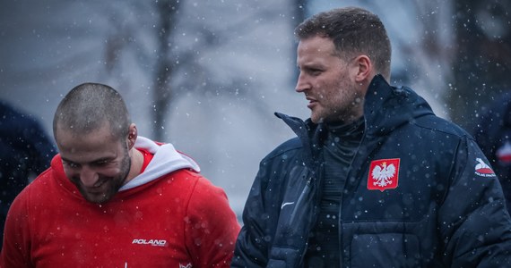 Reprezentacja Polski w rugby już za niespełna trzy tygodnie rozpocznie rywalizację w Rugby Europe Championship. Po 30 latach przerwy biało-czerwoni ponownie będę mierzyć się z drużynami z najwyższego, dostępnego poziomu w Europie. Kluczowym punktem przygotowań do pojedynków z Rumunią, Portugalią, czy Belgią będzie piątkowy mecz sparingowy z reprezentacją Walii do lat 20 na stadionie Arms Park w Cardiff.