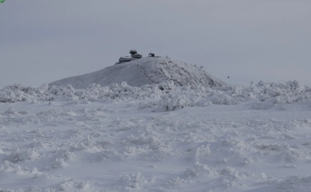 Dzisiaj ruszają Ferie z Karkonoskim Parkiem Narodowym. To zajęcia dla dzieci i młodzieży przygotowane przez ośrodki edukacyjne KPN w Karpaczu oraz Szklarskiej Porębie. 