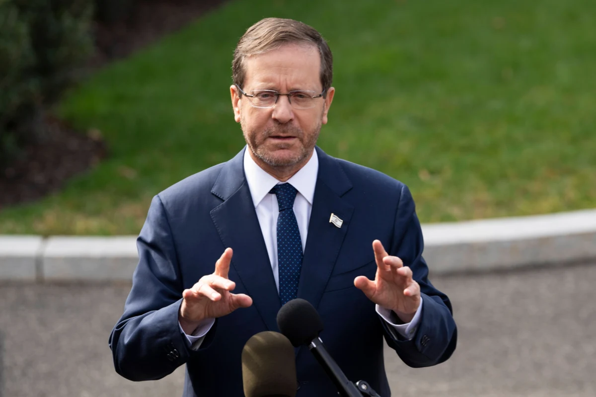 Podczas spotkania z polskimi parlamentarzystami prezydent Izraela Icchak Herzog zadeklarował obecność w Polsce na uroczystościach z okazji 80. rocznicy wybuchu powstania w getcie warszawskim - poinformował PAP poseł Lewicy Marek Rutka, członek polsko-izraelskiej grupy parlamentarnej.