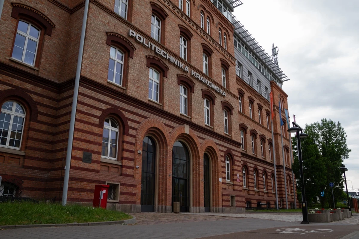 Architektura i urbanistyka z prestiżową kategorią A+, siedem kategorii A dla pozostałych dyscyplin nauki - Politechnika Krakowska otrzymała ostateczne decyzje Ministerstwa Edukacji i Nauki o wynikach ewaluacji działalności naukowej za lata 2017-2021. 