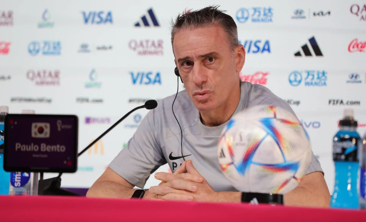 Portugalczyk Paulo Bento to jeden z głównych kandydatów do objęcia stanowiska selekcjonera reprezentacji Polski. Szkoleniowiec, który niedawno rozstał się z kadrą Korei Południowej, odmawia jednak komentarzy dotyczących ewentualnego zatrudnienia.