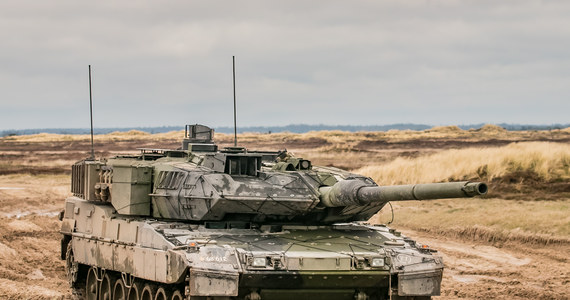 Niemcy nie pozwolą swoim sojusznikom na dostarczenie czołgów Leopard do Ukrainy, dopóki USA nie zgodzą się wysłać swoich czołgów - pisze "Wall Street Journal", powołując się na przedstawiciela niemieckich władz.