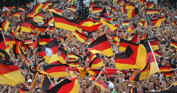 Niemiecki federalny urząd statystyczny poinformował, że populacja kraju wzrosła do 84,3 mln osób. To najwyższy wynik w historii - podkreśla agencja Reutera. 
