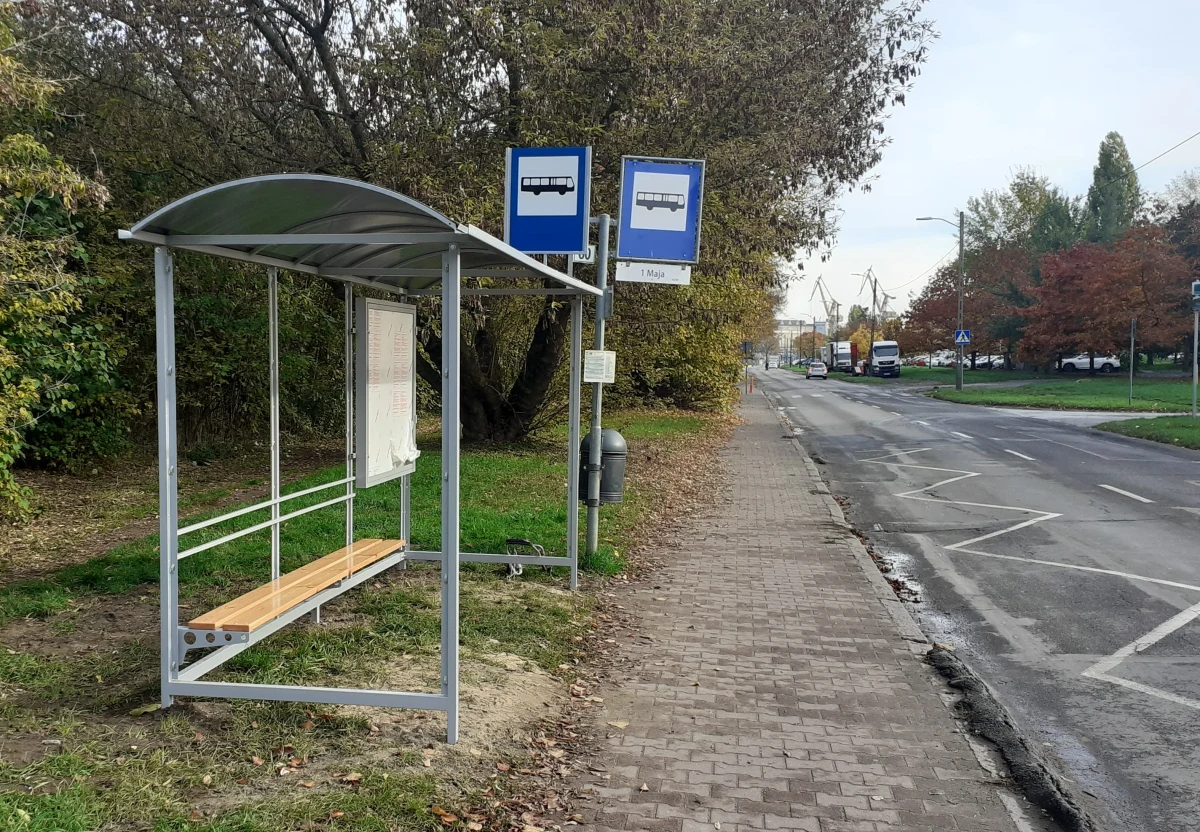 Piszą wnioski, petycje, skargi. Ale zdarzają się też donosy na sąsiada, zapytania o rozkład jazdy pociągów i zagubione przedmioty. W ubiegłym roku do Zarządu Dróg i Transportu Miejskiego w Szczecinie wpłynęło ponad 40 tysięcy pism. 