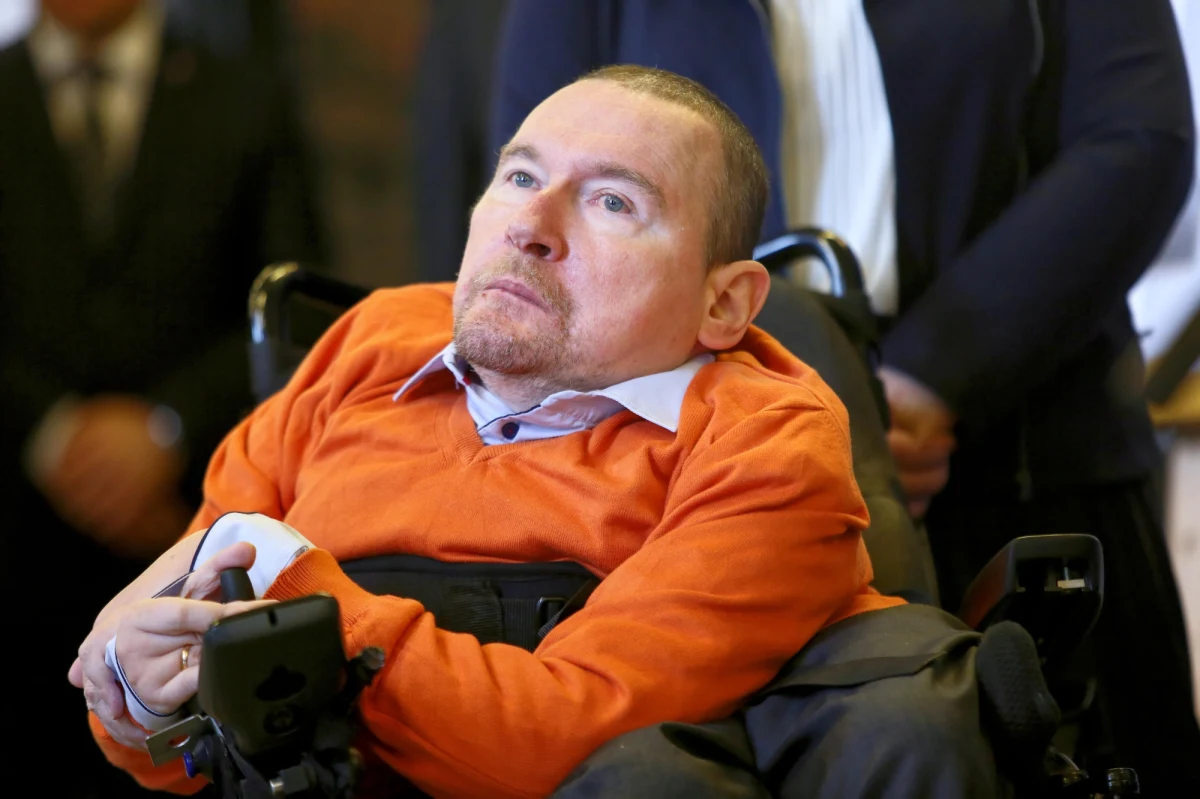 Senator Koalicji Obywatelskiej Marek Plura walczy o życie w szpitalu. Polityk jest w ciężkim stanie - informuje portal slazag.pl. Według nieoficjalnych informacji, parlamentarzysta mierzy się z powikłaniami grypowymi.