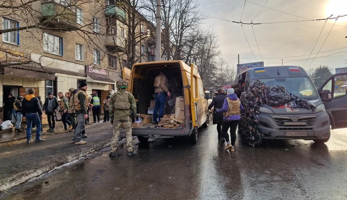 Posłowie opozycji pojechali z pomocą do Bachmutu. "Życie tam to tragedia"