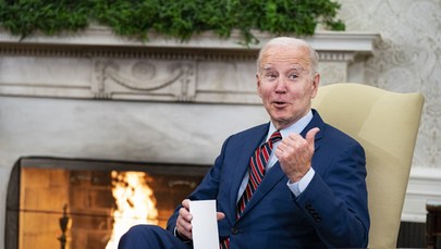 Biden "nie żałuje" sposobu obchodzenia się z tajnymi dokumentami