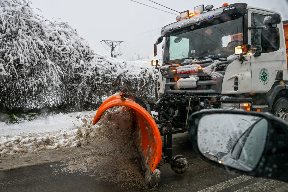 Instytut Meteorologii i Gospodarki Wodnej wydał ostrzeżenia pierwszego i drugiego stopnia przed intensywnymi opadami śniegu. Obejmują one niemal całą Polskę. 