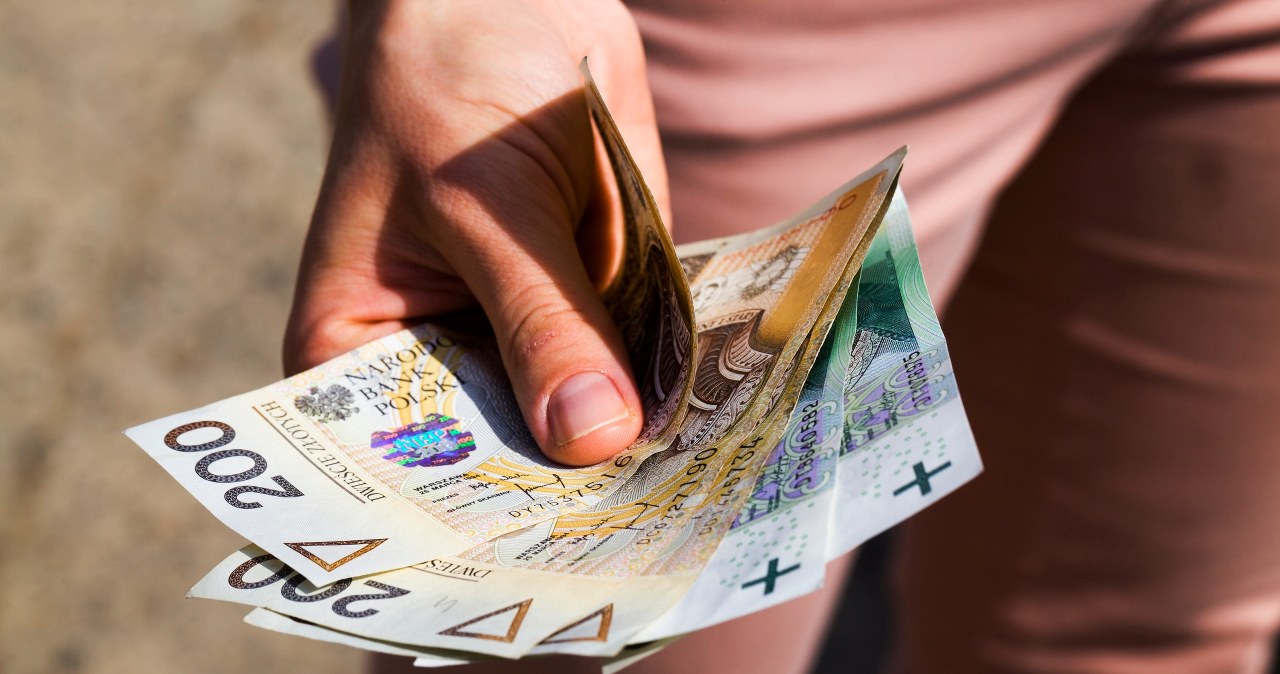 Pensja minimalna pójdzie w górę. Firmy w Polsce wydadzą miliardy