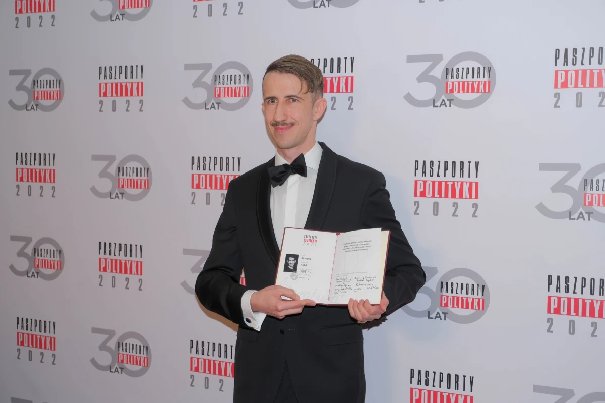 "Gdynia jest miastem, w którym wiele osób chciałoby mieszkać. Nie jest już mekką, jak przed wojną, kiedy była nadzieją dla milionów bezrobotnych czy przedsiębiorców, którzy chcieli realizować swoje pomysły"- mówił w Radiu RMF24 Grzegorz Piątek, architekt, krytyk i historyk architektury, pisarz oraz autor nagrodzonej Paszportem Polityki książki „Gdynia obiecana. Miasto, modernizm, modernizacja 1920-1939”. 