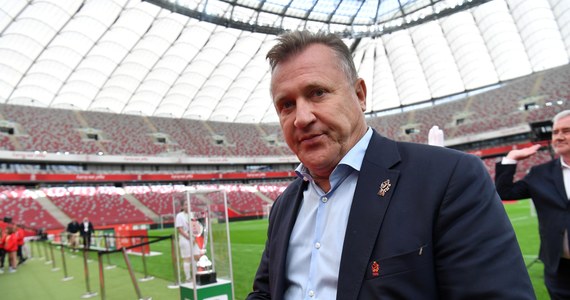 Polski Związek Piłki Nożnej we wtorek o godzinie 13 zaprezentuje oficjalnie nowego selekcjonera. Wtedy na Stadionie Narodowym w Warszawie rozpocznie się konferencja prasowa. 