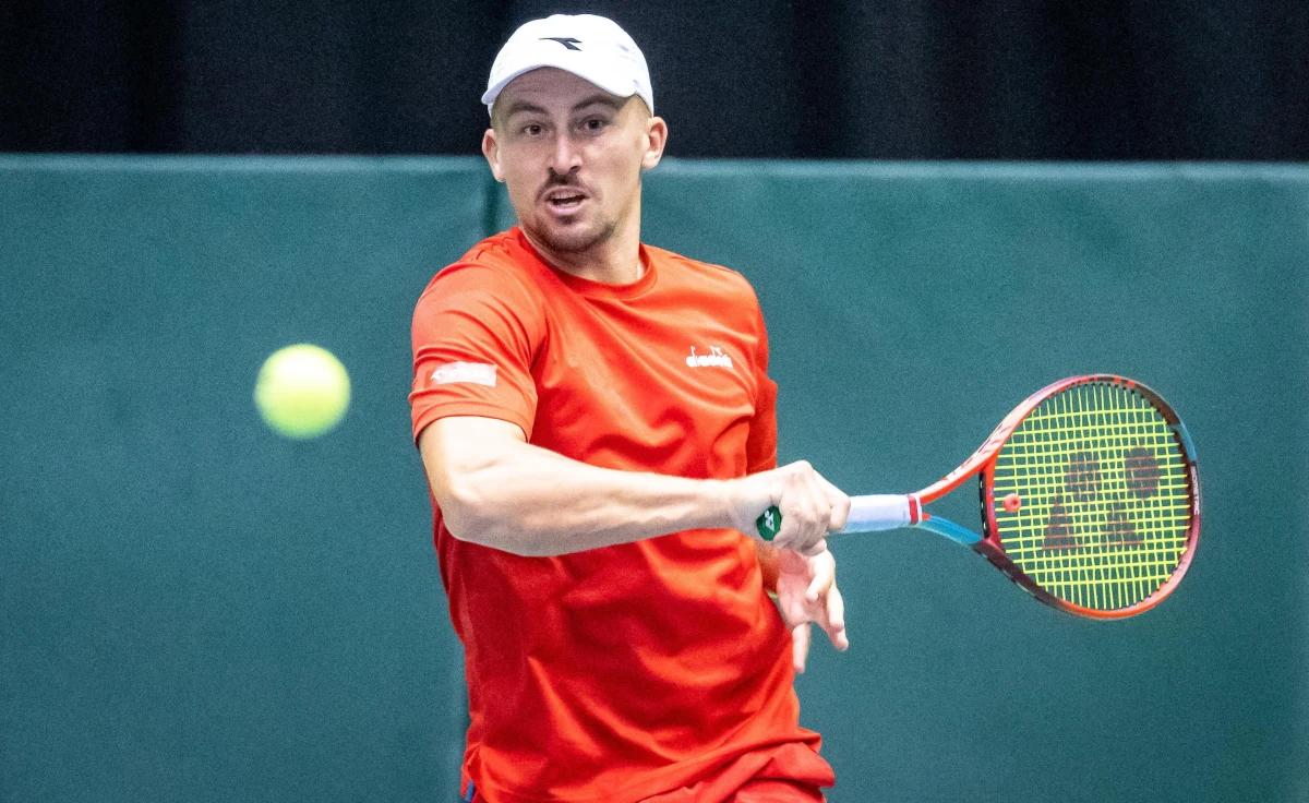 Polak Jan Zieliński i Monakijczyk Hugo Nys pokonali rozstawionych z numerem drugim Amerykanina Rajeeva Rama i Brytyjczyka Joe'ego Salisbury'ego 6:7 (4-7), 7:6 (8-6), 6:2 i awansowali do ćwierćfinału debla w wielkoszlemowym turnieju tenisowego Australian Open w Melbourne.