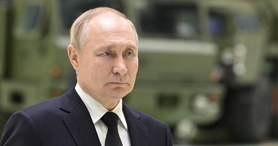 Rzecznik Kremla Dmitrij Pieskow pytany w poniedziałek, czy prezydent Rosji Władimir Putin będzie ubiegał się o reelekcję w 2024 roku, stwierdził, że w tej sprawie nie podjęto jeszcze żadnej decyzji. Pierwszą turę wyborów prezydenckich zaplanowano na 17 marca.