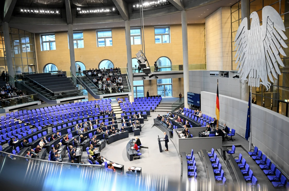 Według wyliczeń Instytutu Badań Ekonomicznych (IW) w Kolonii wojna w Ukrainie i wszystkie zagrożenia gospodarcze z nią związane będą kosztować Niemcy około 175 miliardów euro. Odpowiada to prawie 4,5 proc. krajowego PKB – wynika z opracowania, na które powołuje się w poniedziałek portal Ukrinform.