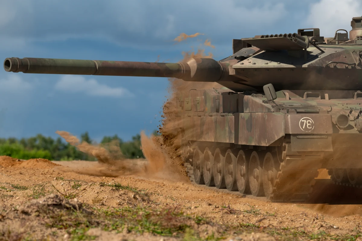 Nie ma szansy na szybkie dostarczenie leopardów walczącej z rosyjską agresją Ukrainie. Taką opinię przekazał minister spraw zagranicznych Finlandii Pekka Haavisto.