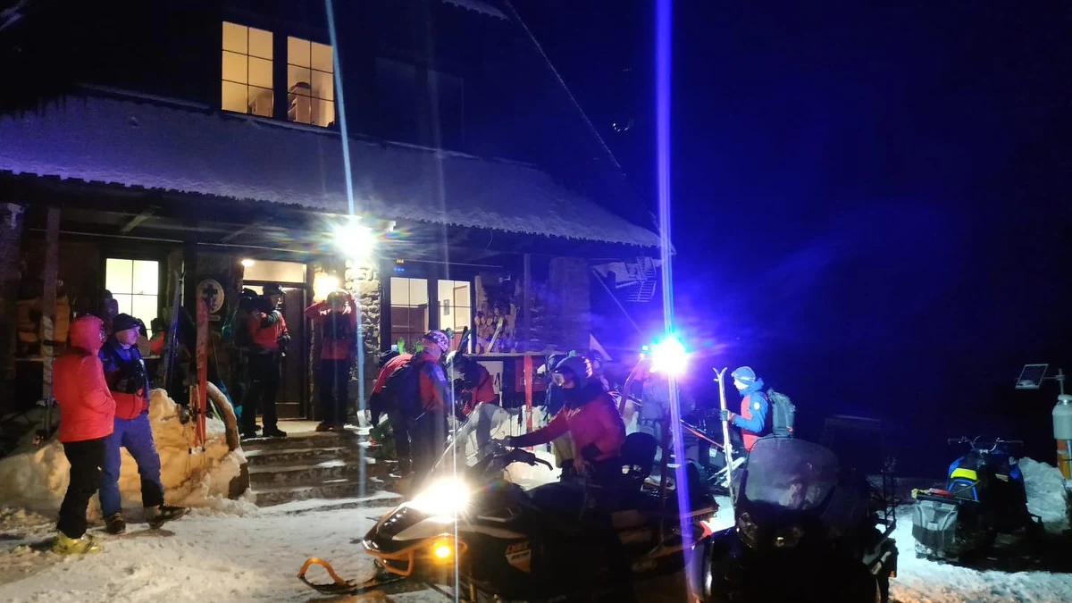 ​Akcja ratownicza w rejonie Pilska w Beskidach. Goprowcy we współpracy z policją i strażakami poszukują zaginionej turystki.