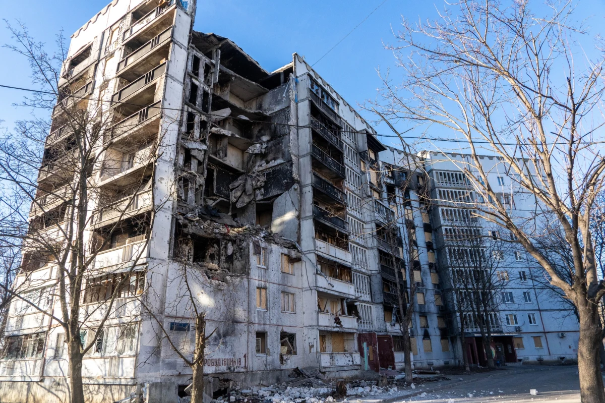 Rzecznik Wschodniego Zgrupowania Sił Zbrojnych Ukrainy Serhij Czerewaty potwierdził, że armia ukraińska wycofała się z obleganego przez Rosjan miasta Sołedar w obwodzie donieckim - podała AFP. Czerewaty nie wyjaśnił, kiedy nastąpił odwrót.
