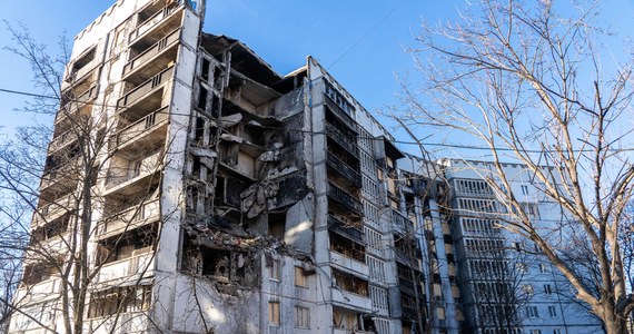 Rzecznik Wschodniego Zgrupowania Sił Zbrojnych Ukrainy Serhij Czerewaty potwierdził, że armia ukraińska wycofała się z obleganego przez Rosjan miasta Sołedar w obwodzie donieckim - podała AFP. Czerewaty nie wyjaśnił, kiedy nastąpił odwrót.