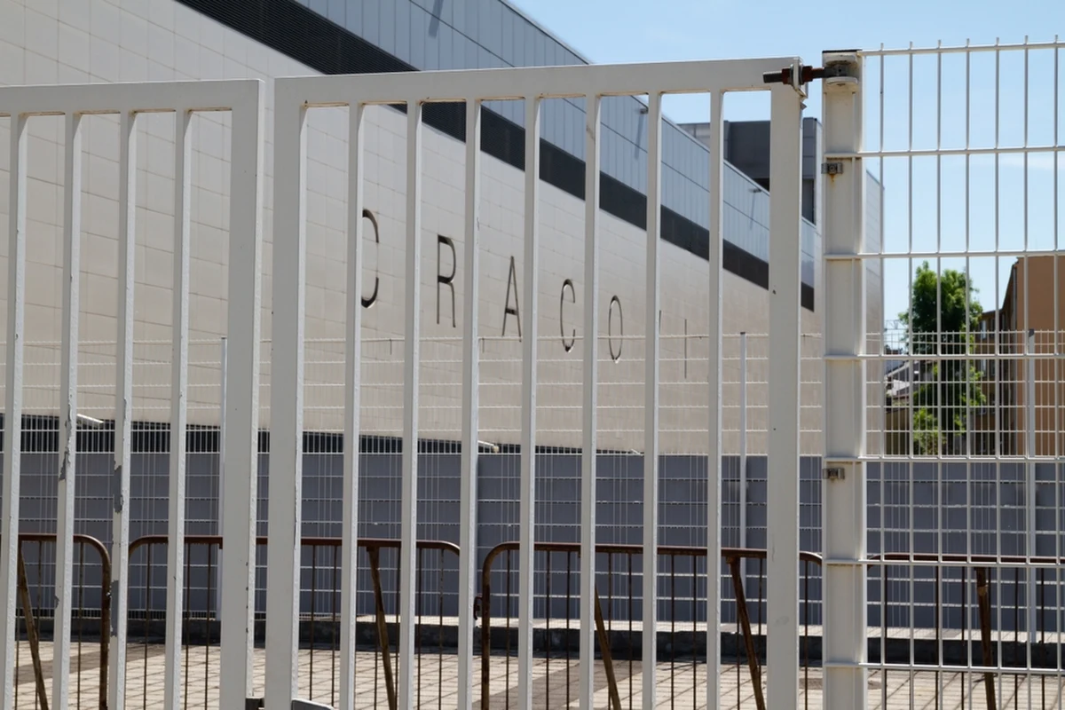 26,7 mln złotych może zyskać miasto na sprzedaży akcji klubu Cracovia. O wykup akcji zawnioskował większościowy udziałowiec klubu - spółka Comarch. Wniosek w tej sprawie przedstawił radzie prezydent miasta Jacek Majchrowski.