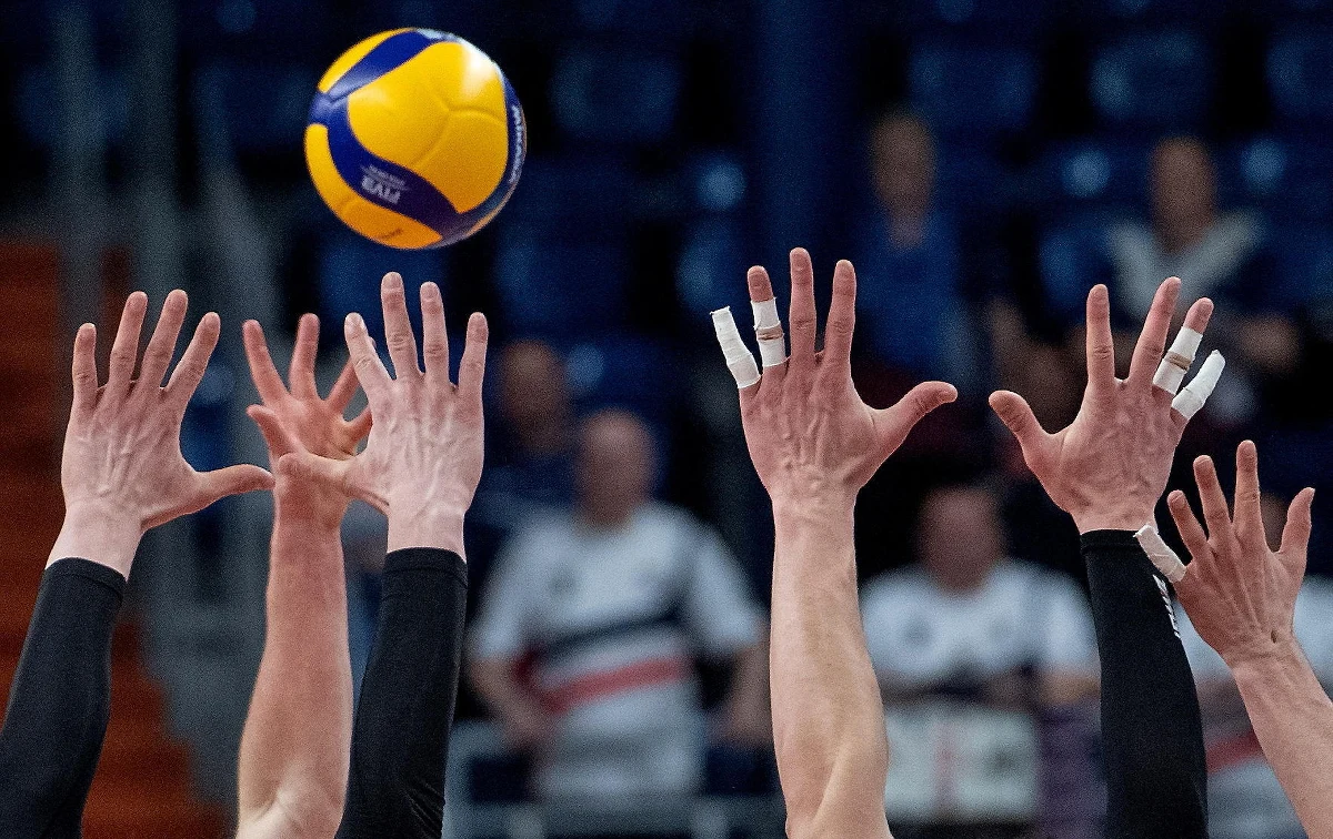 Drużyny Grupy Azoty ZAKSY Kędzierzyn-Koźle i Aluronu CMC Warty Zawiercie powalczą ze sobą w barażu o awans do ćwierćfinału Ligi Mistrzów siatkarzy. To będzie kolejna w ostatnich latach rywalizacja naszych klubów w fazie pucharowej rozgrywek. Bezpośredni awans do ćwierćfinału wywalczyli zawodnicy Jastrzębskiego Węgla i mogą spokojnie czekać na najbliższego rywala. 