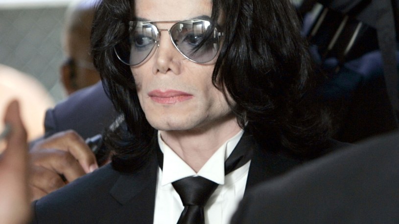 Pod koniec stycznia 1984 roku Michael Jackson wziął udział w nagraniach spotu reklamowego marki Pepsi. Po latach okazało się, że ten dzień zmienił króla popu na zawsze. 