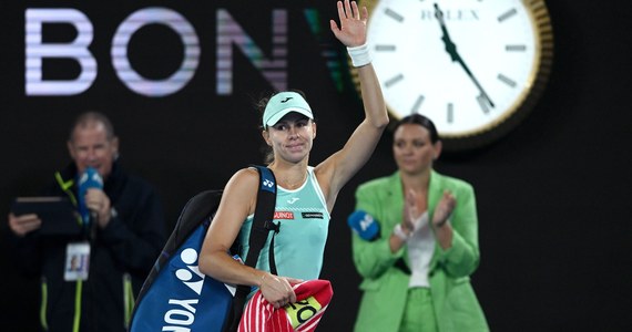 Magda Linettte przegrała z Białorusinką Aryną Sabalenką 6:7 (1-7), 2:6 w półfinale wielkoszlemowego turnieju Australian Open. 30-letnia poznanianka i tak osiągnęła najlepszy wynik w karierze. "Wydaje mi się, że gdyby ktoś podszedł do niej i powiedział: 'Magda masz półfinał', to brałaby w ciemno. Jestem przekonana, ponieważ wiedziałaby, że to jej da 20. pozycję w rankingu i będzie rozstawiona w wielkich szlemach" - mówiła w Radiu RMF24 Katarzyna Strączy, trenerka tenisa, a w przeszłości także zawodniczka. 