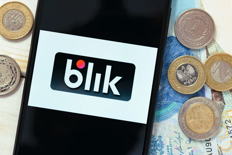 Czy BLIK na telefon przyciągnie uwagę skarbówki? Trzeba pamiętać o tym