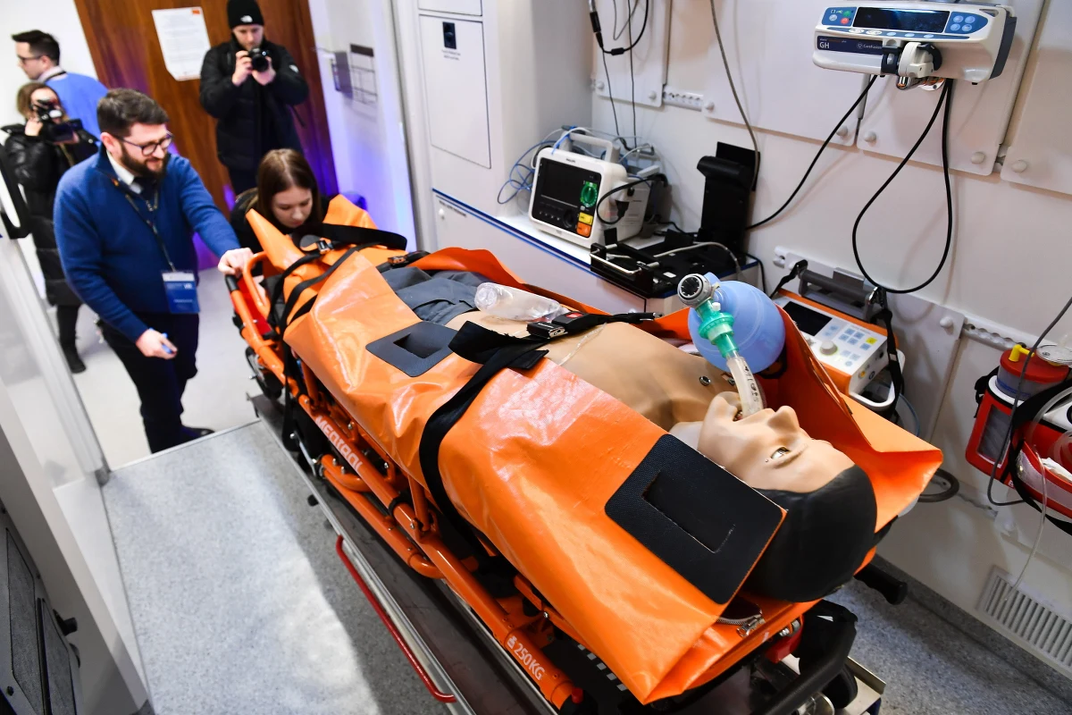 Studenci Uniwersytetu Medycznego będą mogli w świecie wirtualnym poznać i przećwiczyć procedury diagnostyczno-terapeutyczne, z jakimi kiedyś będą musieli zmierzyć się w rzeczywistości. Na uczelni powstała Pracownia Innowacyjnej Edukacji Medycznej. 