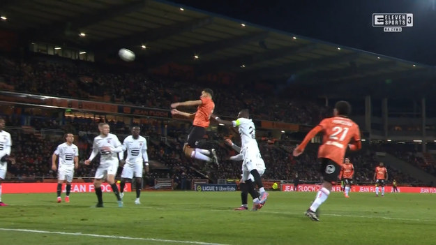 Bramki: 13. Talbi (Le Fée), 31. Le Bris (Ponceau) – 73. Tait (H. Traoré)

FC Lorient: Mannone – Kalulu, Laporte, Talbi, Le Goff – Abergel (C) (46. Innocent), Le Fée – S. Diarra (80. Silva), Ponceau (85. Yongwa), Le Bris – I. Koné.
Rezerwowi: Bartouche – Matsima, Meité, Aouchiche, Grbic, Doucouré.
Trener: R. Le Bris.

Stade Rennes FC: Mandanda – H. Traoré (C), Rodon, Wooh (46. Sulemana), Theate, Truffert (85. Meling) – Bourigeaud, Majer (46. Tait), Ugochukwu (46. Santamaría), D. Doué (57. Doku) – Gouiri.
Rezerwowi: Alemdar – Omari, G. Doué, Belocian.
Trener: B. Génésio.
