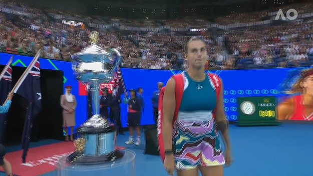 Aryna Sabalenka w finale Australian Open pokonała Jelenę Rybakinę z Kazachstanu 4:6, 6:3, 6:4. 