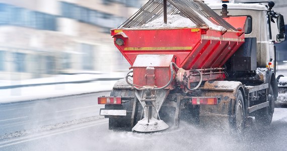 ​Kierowcy muszą zachować szczególną ostrożność. Znów fatalne warunki na trasach spowoduje gołoledź. Synoptycy ostrzegają! Nie wyjeżdżajcie w trasę, jeśli nie musicie.