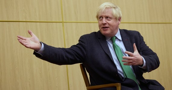 Były premier Wielkiej Brytanii Boris Johnson przyznał w wywiadzie dla BBC, że niedługo przed rosyjską inwazją na Ukrainę Władimir Putin groził mu atakiem rakietowym. "W pewnym momencie zagroził i powiedział: Boris, nie chcę cię skrzywdzić, ale z pociskiem rakietowym zajęłoby to minutę - lub coś w tym stylu" - wspominał były szef brytyjskiego rządu. 