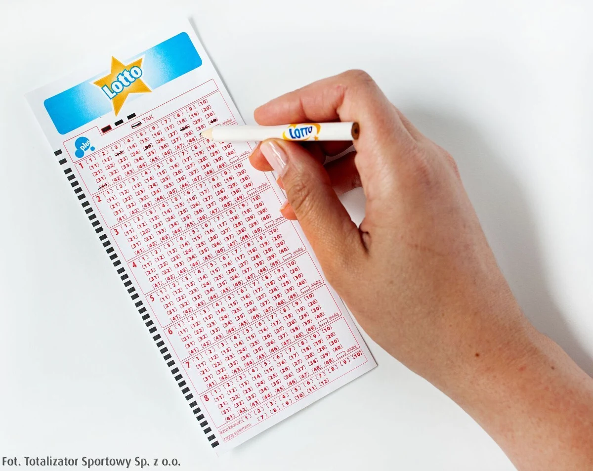 "Szóstka" w Lotto padła w Prostkach w województwie warmińsko-mazurskim. Szczęśliwiec wzbogaci się dzięki niej o ponad 2,8 mln złotych. 